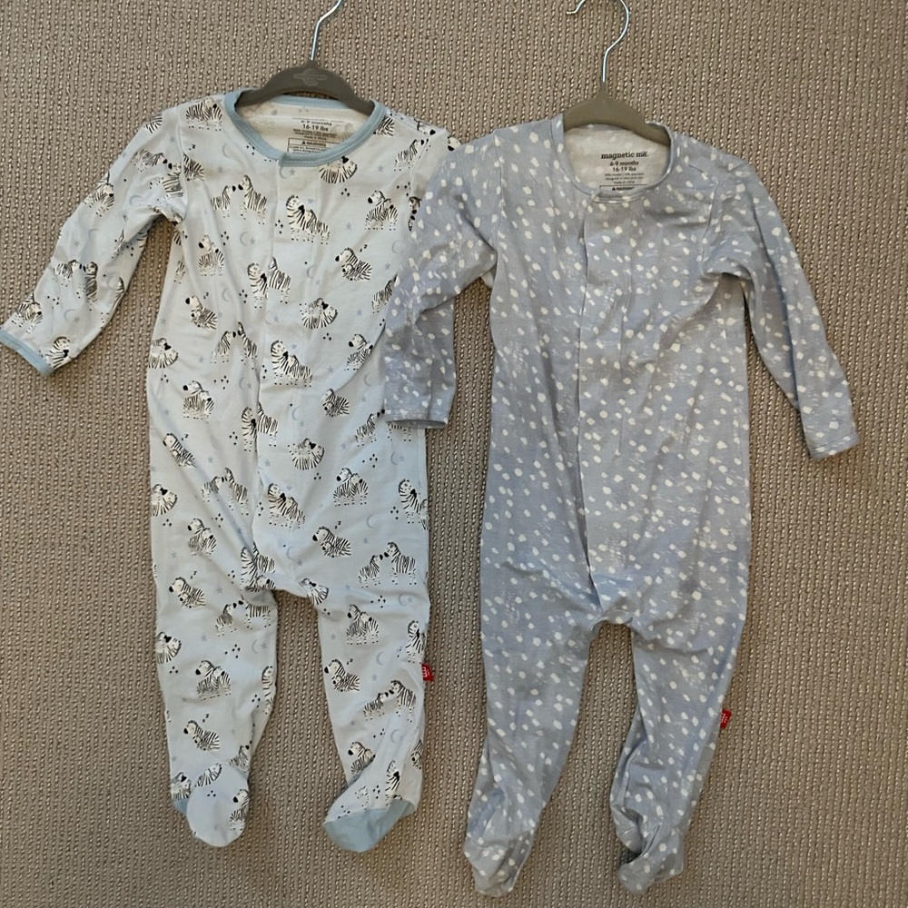 2 Magnetic Me Modal Footies in Blue size 6-9